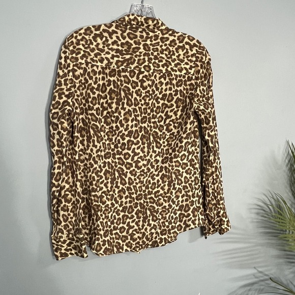 J Crew Silk Blnd Leopard Perfect Button Top Women 4 Lightweight Old Money Career - Picture 4 of 12